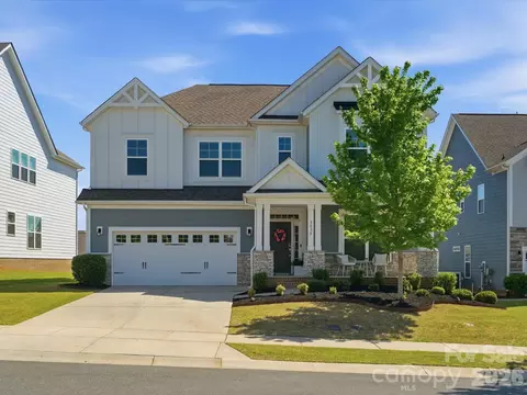 3035 Sterling Dr, Waxhaw, NC 28173