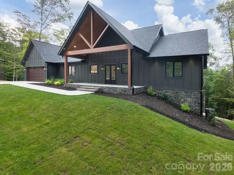 148 Reserve Way, Hendersonville, NC 28739