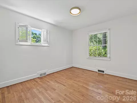 Bedroom - 5501 Farmbrook Dr, Charlotte, NC 28210 photo 3 of 4