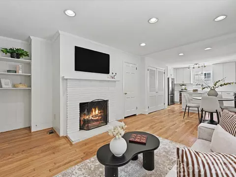 Living - 5501 Farmbrook Dr, Charlotte, NC 28210 photo 4 of 8