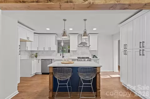 3840 Colebrook Rd, Charlotte, NC 28215