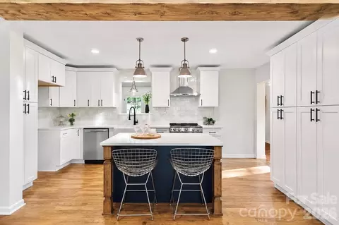 3840 Colebrook Rd, Charlotte, NC 28215