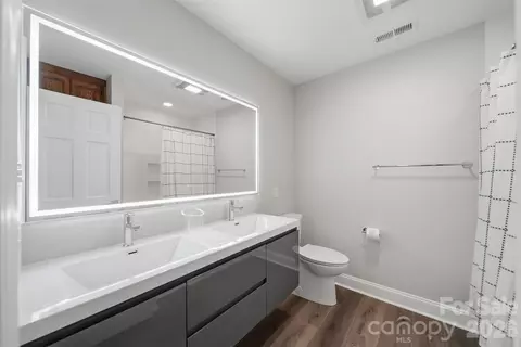 Bath - 3677 Rock Bridge Ne Dr NE, Conover, NC 28613 photo 2 of 2