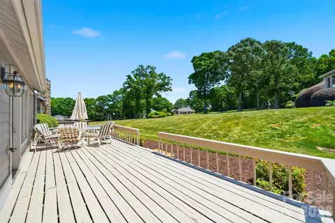 Exterior - 3677 Rock Bridge Ne Dr NE, Conover, NC 28613 photo 6 of 10