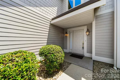 Exterior - 3677 Rock Bridge Ne Dr NE, Conover, NC 28613 photo 9 of 10