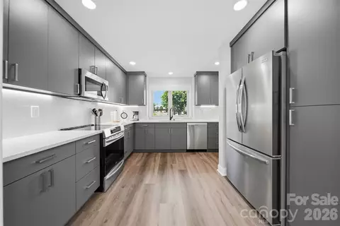 Kitchen - 3677 Rock Bridge Ne Dr NE, Conover, NC 28613 photo 1 of 6