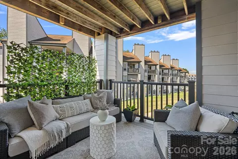 18845 Vineyard Point Ln, Cornelius, NC 28031