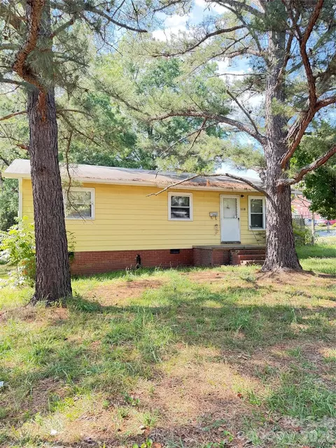 112 Academy Nw Ave NW, Concord, NC 28025