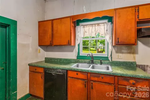 Kitchen - 128 John Deere Dr, Harmony, NC 28634 photo 1 of 1