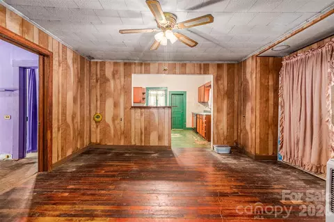 Living - 128 John Deere Dr, Harmony, NC 28634 photo 4 of 5