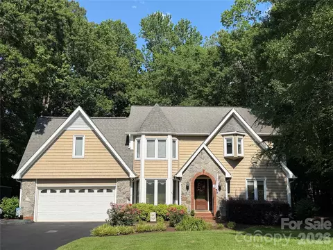 1938 Candlewick Dr, Fort Mill, SC 29715