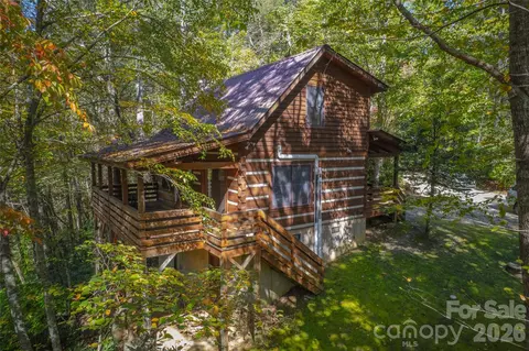 1105 Cross Creek Ln, Purlear, NC 28665