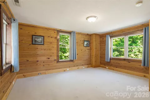 Bedroom - 451 Rustic Ridge Dr, Canton, NC 28716 photo 7 of 8