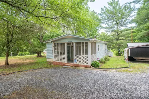 2002 Bill Lynch Rd, Lincolnton, NC 28092