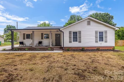 12101 Charing Grove Ln, Charlotte, NC 28273