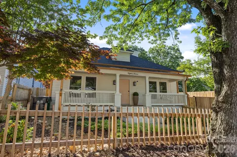 1816 Umstead St, Charlotte, NC 28205