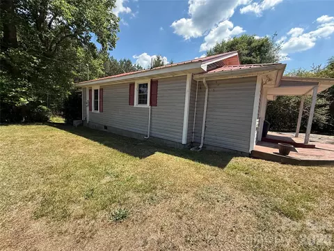 129 Sunset Dr, Troy, NC 27371