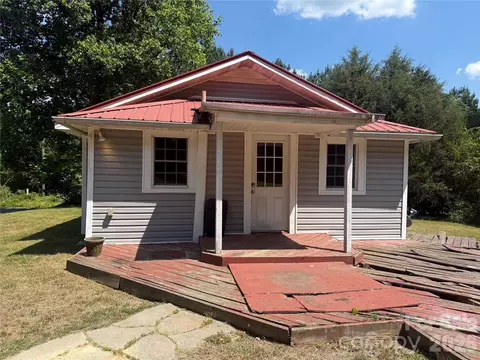 129 Sunset Dr, Troy, NC 27371