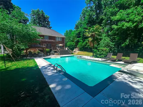 1321 Yellowood Ct, Rock Hill, SC 29732