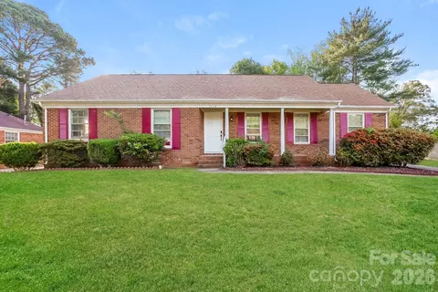 7114 Fox Hunt Rd, Charlotte, NC 28212