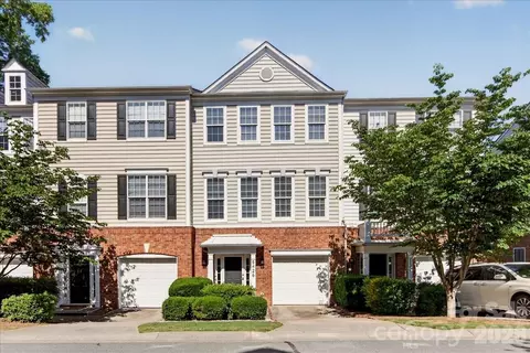 5426 Dockery Dr, Charlotte, NC 28209