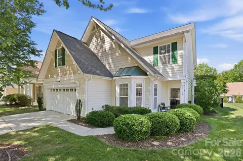 1348 Millbank Dr, Matthews, NC 28104
