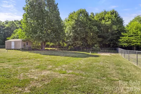 Exterior - 1502 E Main St, Cherryville, NC 28021 photo 1 of 2