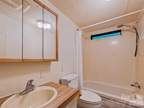 Bath - 102 Serenity Ln, Clyde, NC 28721 photo 2 of 2