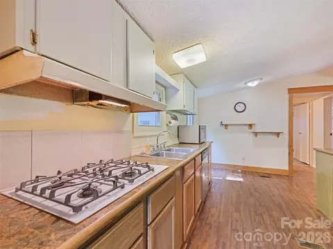Kitchen - 102 Serenity Ln, Clyde, NC 28721 photo 2 of 2