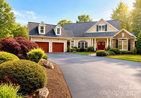 483 Cross Creek 26 Dr #26, Marion, NC 28752