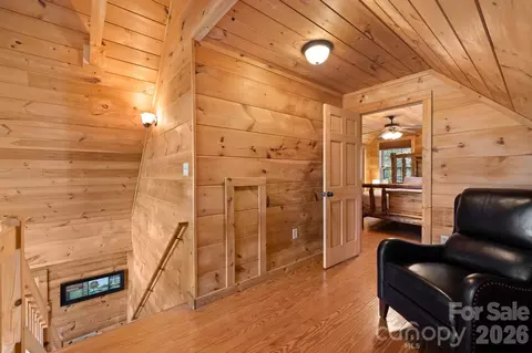 Entry Way - 105 Palisade Dr, Mill Spring, NC 28756 photo 2 of 2