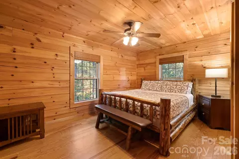 Bedroom - 105 Palisade Dr, Mill Spring, NC 28756 photo 8 of 10