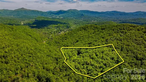 214 Ballard Creek Rd, Fairview, NC 28730