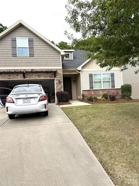 10214 Atkins Ridge Dr, Charlotte, NC 28213