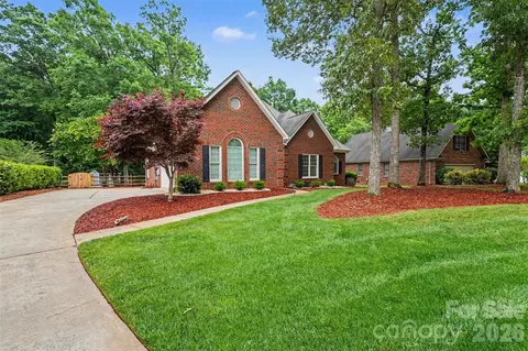 1320 Mill Race Ln, Matthews, NC 28104