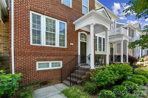 Exterior - 720 Passage Dr, Fort Mill, SC 29708 photo 2 of 5