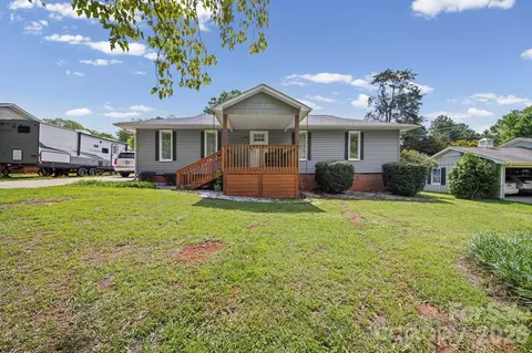1650 Forest Lake Dr, Rock Hill, SC 29732