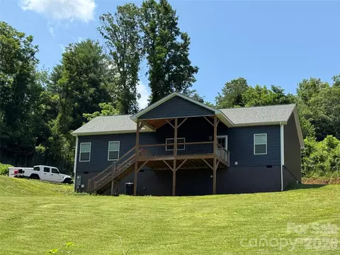 2 Watsell Dr, Leicester, NC 28748