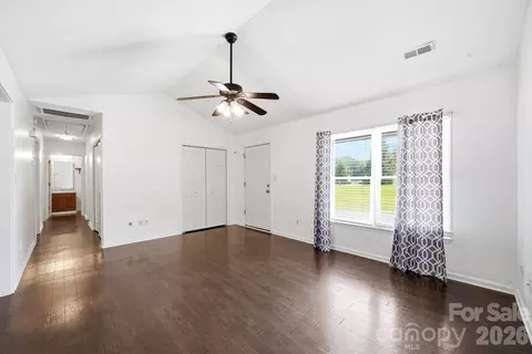 Living - 605 Brookside Dr, Monroe, NC 28110 photo 2 of 3