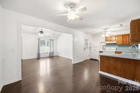 Living - 605 Brookside Dr, Monroe, NC 28110 photo 3 of 3