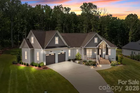 4465 Brancer Ln, Lincolnton, NC 28092