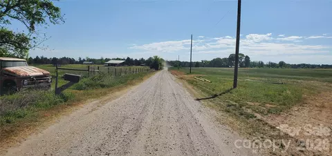200 Loganway Rd, Harmony, NC 28634