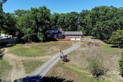 320 Rock Grove Church Rd, Rockwell, NC 28138