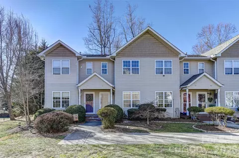 93 Stafford Ct, Fletcher, NC 28732