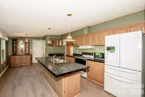 Kitchen - 10372 Singletree 21 Ln #21, Davidson, NC 28036 photo 1 of 1