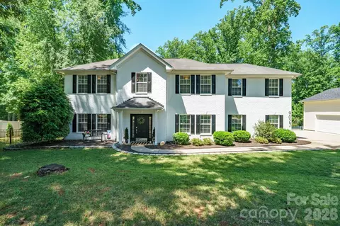 9027 Leah Meadow Ln, Charlotte, NC 28227