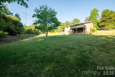 Exterior - 4024 Piney Rd, Morganton, NC 28655 photo 1 of 3