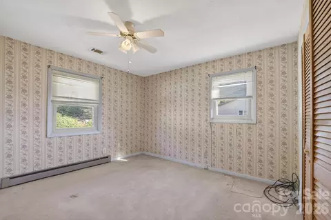 Bedroom - 4024 Piney Rd, Morganton, NC 28655 photo 1 of 2