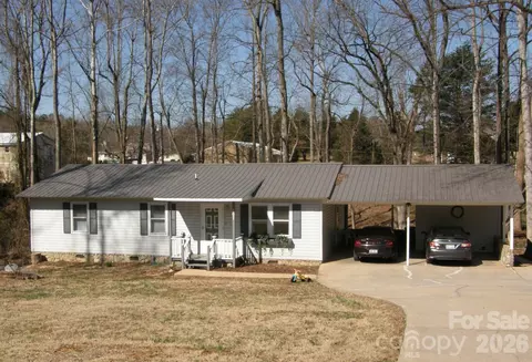 167 Sunny Hill Dr, Lincolnton, NC 28092