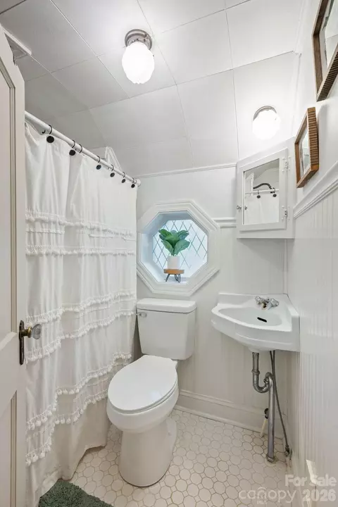 Bath - 681 Tower Rd, Vale, NC 28168 photo 3 of 3